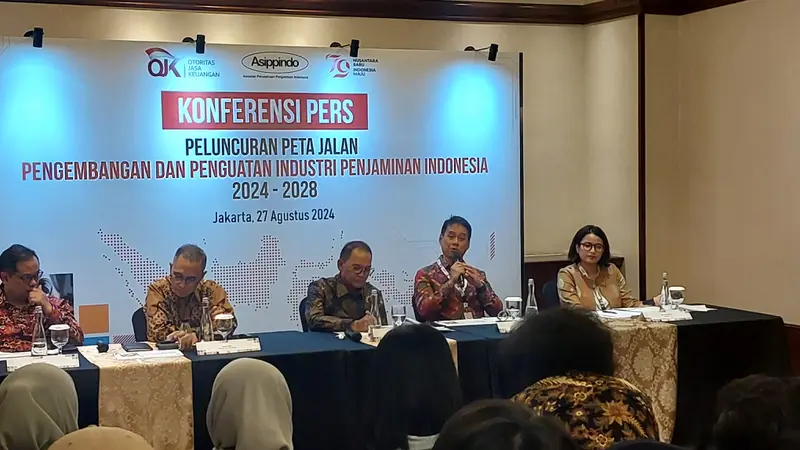 Peluncuran Peta Jalan Pengembangan dan Penguatan Industri Penjaminan Indonesia 2024-2028, di Jakarta, Selasa (27/8/2024). (Arief/Liputan6.com)