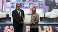 Irjen Dedi Raih Rekor MURI Perwira Tinggi Polri Penulis Buku Terbanyak