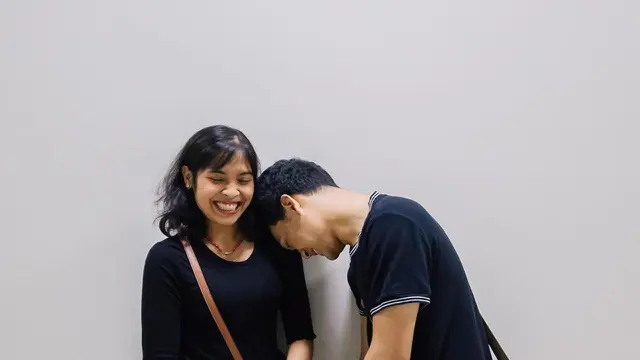 8 Potret Mesra Mikha Angelo dan Gregoria Mariska, Beri Dukungan di Olimpiade Tokyo