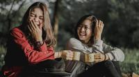 ilustrasi teman sahabat/Photo by Bagas Muhammad on Unsplash