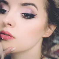 Ilustrasi makeup (Photo by freestocks.org on Unsplash)