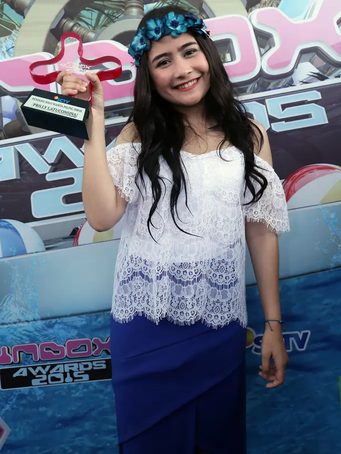 [Bintang] Prilly Latuconsina