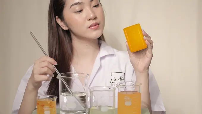 Kulit Cerah Bebas Jerawat, dengan Skincare Berbahan Kojic Acid