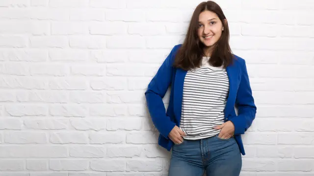 3 Padu Padan Outfit Kece yang bikin Tampilan Makin Bergaya saat Berada di Kampus, Cobain Deh