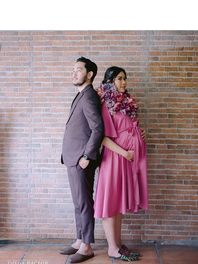 7 Potret Maternity Shoot Syahnaz Bertema Taman Bunga, Cantik dan Memesona