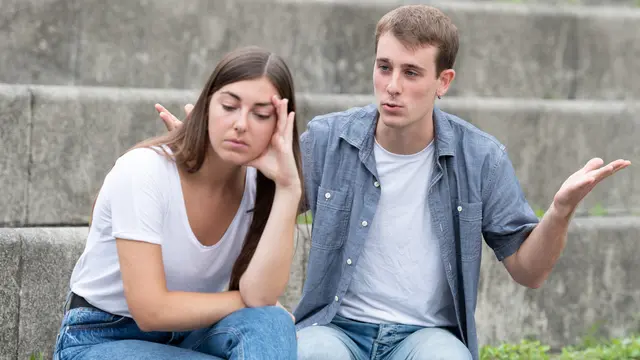 Pasangan Manipulatif? Kenali 4 Tanda Ini Sebelum Hati Terluka!