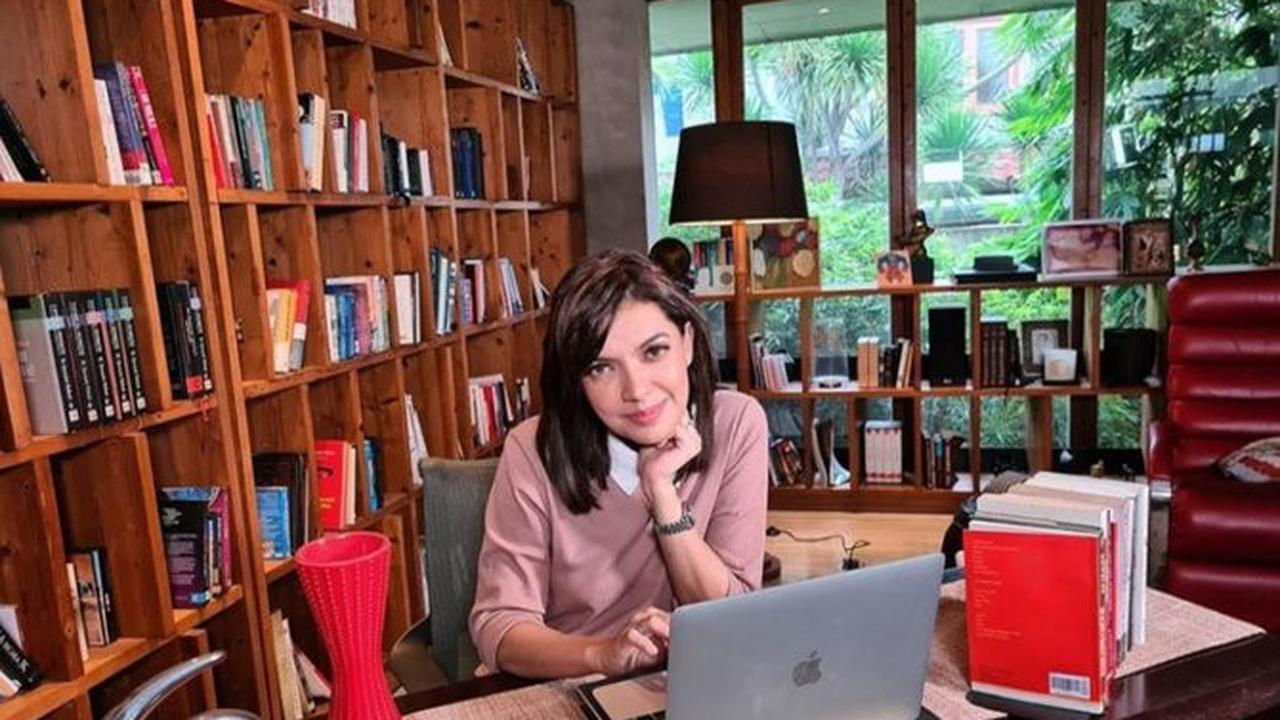 Potret ruang kerja Najwa Shihab