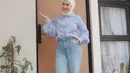 Gaya hijab lilit ini menjadi andalan Kesha Ratuliu di banyak kesempatan. Cocok bagi kamu yang ingin tampil kasual dan anti ribet [@kesharatuliu05]