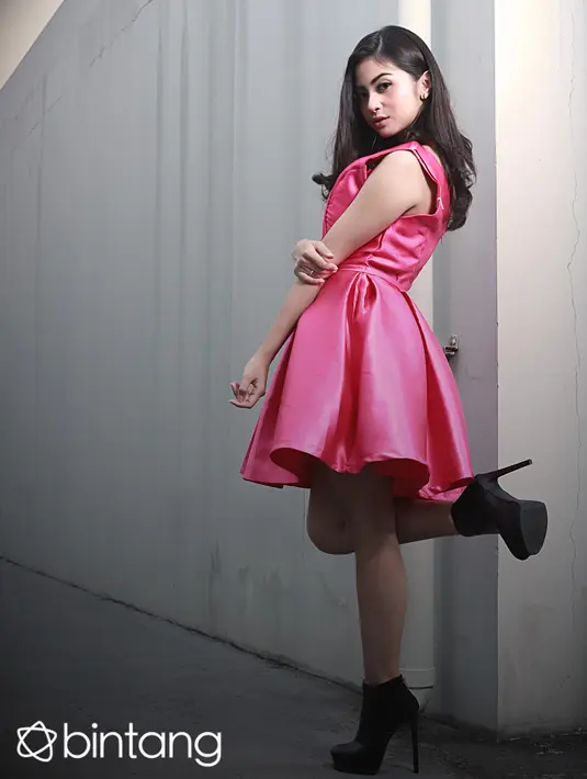 Setelah bersolo karier, akhir 2014 Tiwi mendapat 'project' dari label Nagaswara. (Febio Hernanto/Bintang.com)
