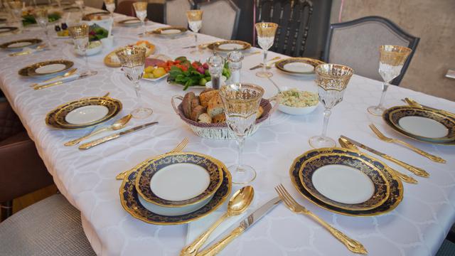 Ilustrasi tableware cantik.