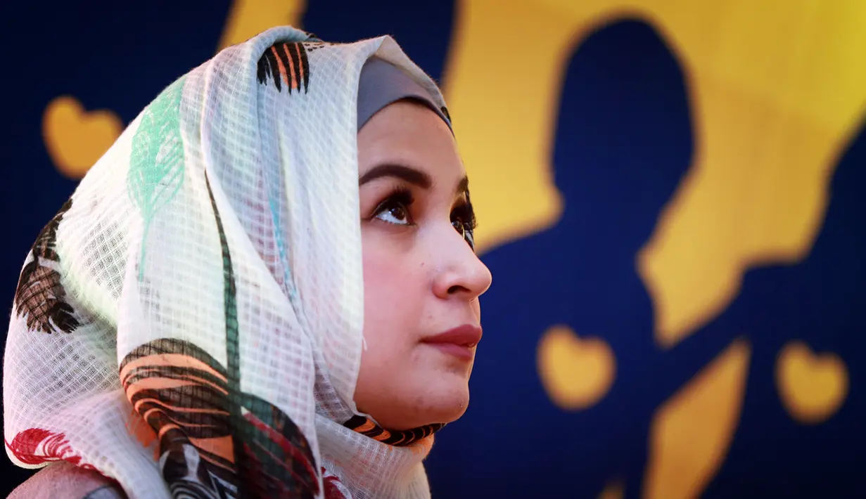 "Dia sudah kenal orang sekelilingnya, sudah mau sharing mainan sama teman-temannya. Adam sosialisasinya juga sudah bagus sudah bisa bedain mana Opa mana Omanya," ujar Shireen. (Deki Prayoga/Bintang.com)