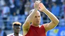 Pemain Bayern Munchen, Arjen Robben diisukan bakal merapat ke Manchester United, menurut Daily Mail, pelatih Jose Mourinho mengnginkan pemain dengan tipikal seperti Robben. (AP/Jens Meyer)