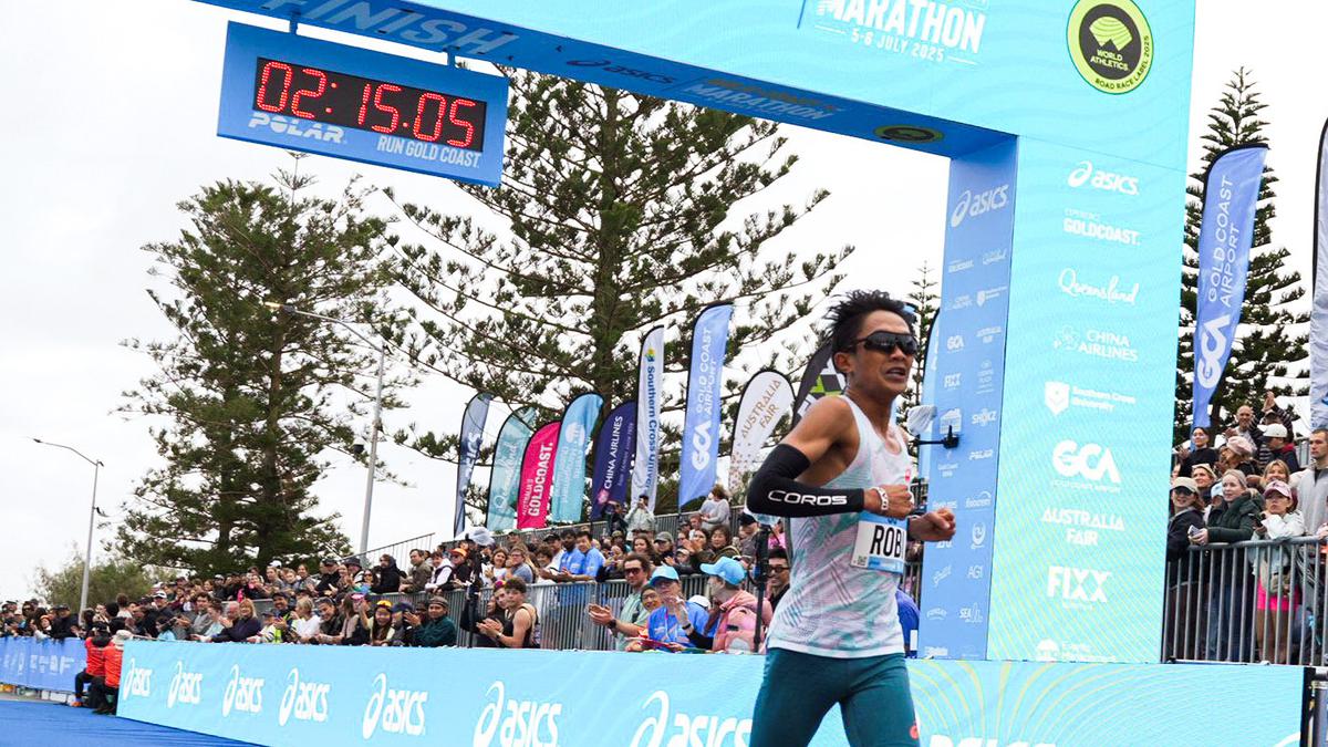 Pelari Nasional Robi Syianturi Pecahkan Rekor Marathon Asia Tenggara di Gold Coast Marathon 2025