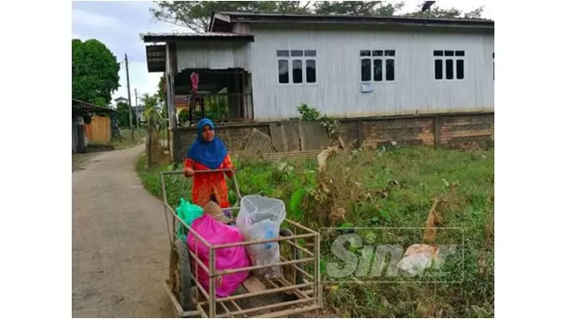 Mendapatkan Rp 170.000 dari mengumpulkan barang bekas