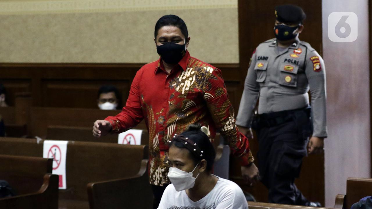 FOTO: Stepanus Robin Pattuju dan Maskur Husain Bersaksi di Sidang Azis Syamsuddin