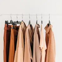 Ciptakan outfit baru untuk aktivitas sehari-hari dengan capsule wardrobe/copyright shutterstock/Lisa Shishlyannikova