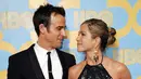 Jennifer Aniston dan Justin Theroux saat menghadiri Golden Globe Award ke-72 di California pada 11 Januari 2015. Pasangan yang bertunangan sejak 2012 lalu itu dikabarkan telah resmi menikah pada Rabu (5/8) secara diam-diam. (REUTERS/Danny Moloshok/Files)