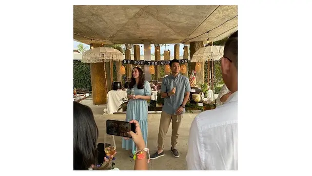 8 Momen Chelsea Islan Terima Lamaran Rob Clinton Kardinal di Bali, Romantis Banget