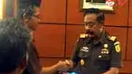 Koalisi Anti Korupsi Pendidikan melaporkan adanya dugaan korupsi dana pendidikan di lingkungan Diknas. Uniknya, mereka datang ke Kejati dengan berpakaian layaknya Oemar Bakri.