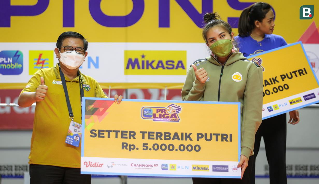 Setter Terbaik Putri di PLN Mobile Proliga 2022 jatuh kepada pemain Thailand andalan Jakarta Mandiri Popsivo Polwan, yaitu Guedpard Pornpun. (Bola.com/Bagaskara Lazuardi)