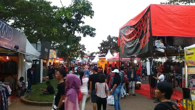 Jakcloth YES 2016