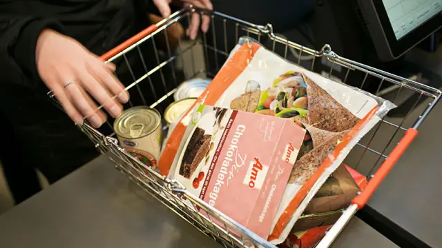 Supermarket Ini Diizinkan Jual Makanan Kadaluarsa