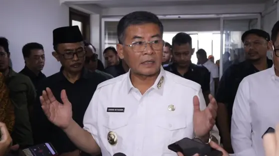 Wagub Jabar Minta Bobotoh Dukung Persib Bandung Lewat Nobar