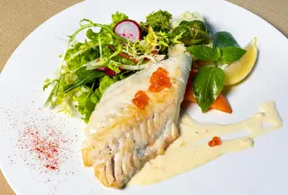 Saat berbuka puasa, banyak orang mencari menu yang tidak terlalu berat tetapi tetap mengenyangkan (Sumber: Pexels.com)