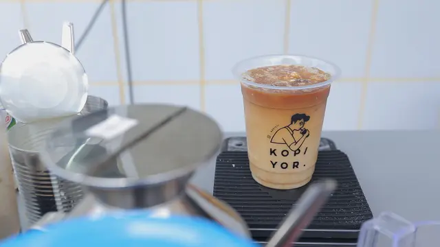 [FIMELA] Menikmati Kopi Berpadu Daging Kelapa Kopyor di Selatan Jakarta