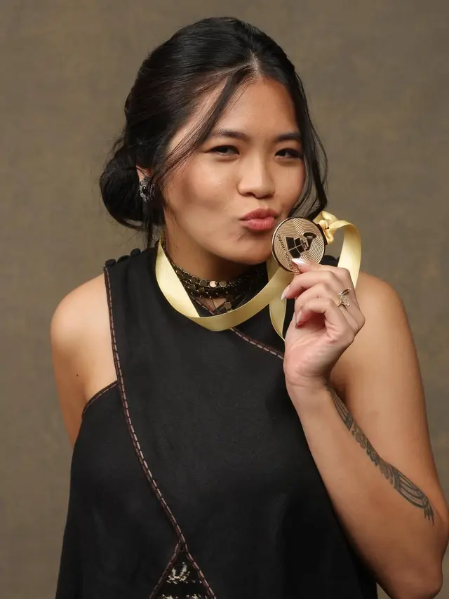 Profil Theresa Kusumadjaja
