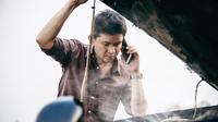 Ilustrasi Mesin Overheat pada Mobil (freepik/jcomp)