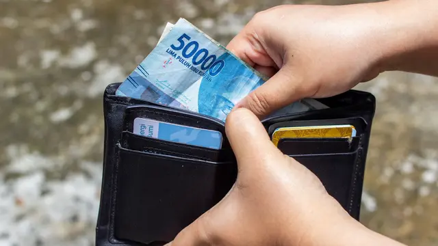 Ilustrasi dompet, uang rupiah