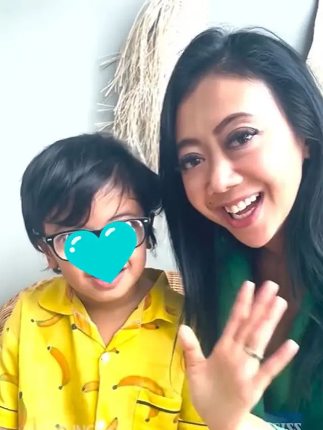 6 Selebriti Ini Tegar Dampingi Anak yang Idap Penyakit Langka, Tetap Tersenyum
