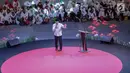 Menko Polhukam Wiranto memberi sambutan dalam deklarasi dukungan Arus Baru Muslimah terhadap capres-cawapres nomor urut 01 Joko Widodo dan Ma'ruf Amin dalam Pilpres 2019 di Istora Senayan,  Jakarta, Minggu (24/2). (Liputan6.com/Faizal Fanani)