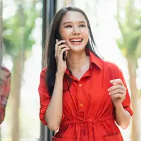 Perempuan bahagia./Copyright&nbsp;shutterstock.com/g/whyframe