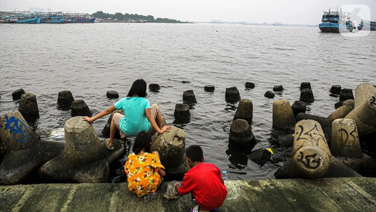 Banner Infografis Ada Kandungan Parasetamol di Perairan Teluk Jakarta. (Liputan6.com/Faizal Fanani)