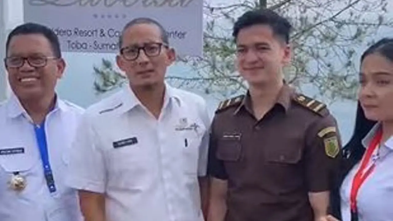 Sandiaga Uno Kunjungan ke Danau Toba, Tawari Staf Kejaksaan Berwajah Ganteng Jadi Duta Wisata