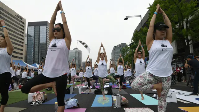 Semarak Peringatan Hari Yoga Internasional dari Berbagai Negara