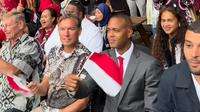 Pelatih Timnas Indonesia, Patrick Kluivert, dan asistennya, Alex Pastoor, turut merayakan Hari Ulang Tahun (HUT) ke-80 RI yang jatuh pada Minggu (17/8/2025)&nbsp;di Sekolah Indonesia Den Haag, Den Haag, Belanda. (Bola.com/Dok.Instagram Patrick Kluivert).