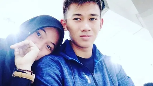 8 Potret Pasutri Pesilat Iqbal dan Sarah yang Berhasil Kawinkan Medali Emas