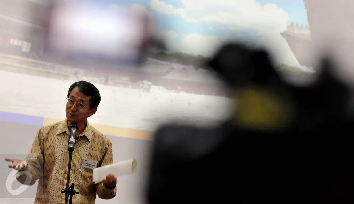 Dubes Korsel untuk Indonesia, Cho Taiyong memberi sambutan saat Ramah Tamah dengan para jurnalis, Jakarta, Kamis (10/12/2015). Cho Taiyong berterimakasih kepada para jurnalis yang memperkenalkan kebudayaan Korea di Indonesia. (Liputan6.com/ Johan Tallo)