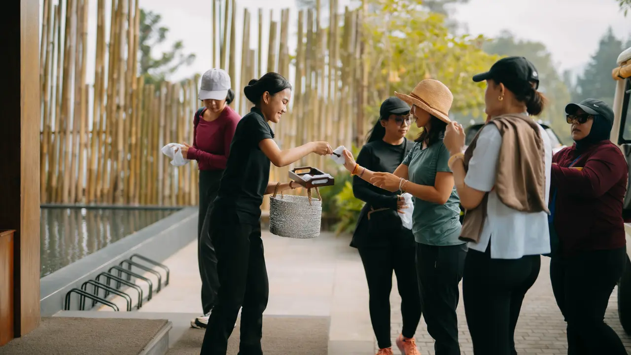 Kedatangan Para Peserta Retreat [Dok/PlataranPuncak]