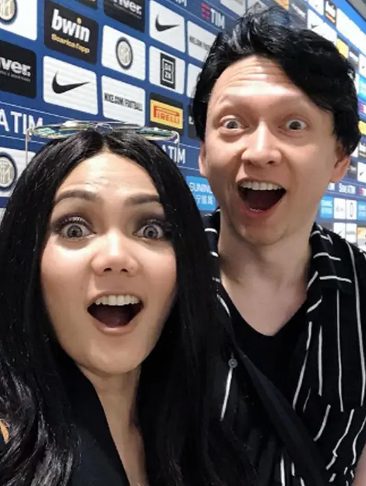 Seperti yang telah diketahui sebelumnya bahwa keluarga dari Josscy bertempat tinggal di Belanda. (Liputan6.com/IG/rinanose16)