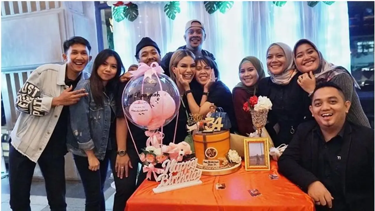 7 Potret Ulang Tahun Nikita Mirzani, Mewah dan Penuh Kebahagiaan