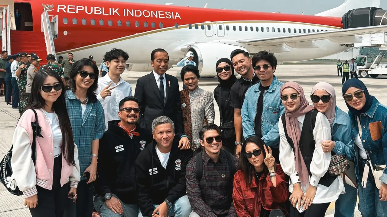 Potret Serunya Gading Marten Naik Moge Keliling IKN Bareng Jokowi dan Para Selebriti