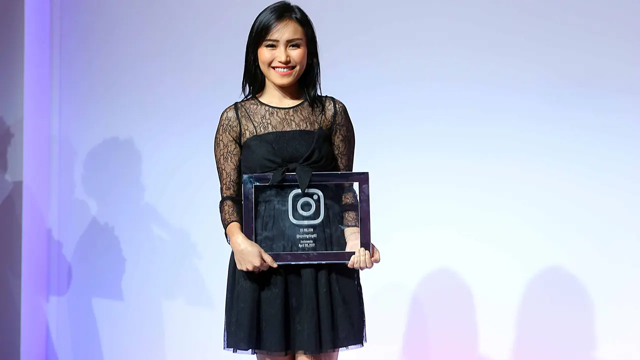 [Bintang] Ayu Ting Ting