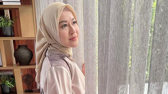 Okie Agustina (https://www.instagram.com/p/C0AngvmSqVc/)