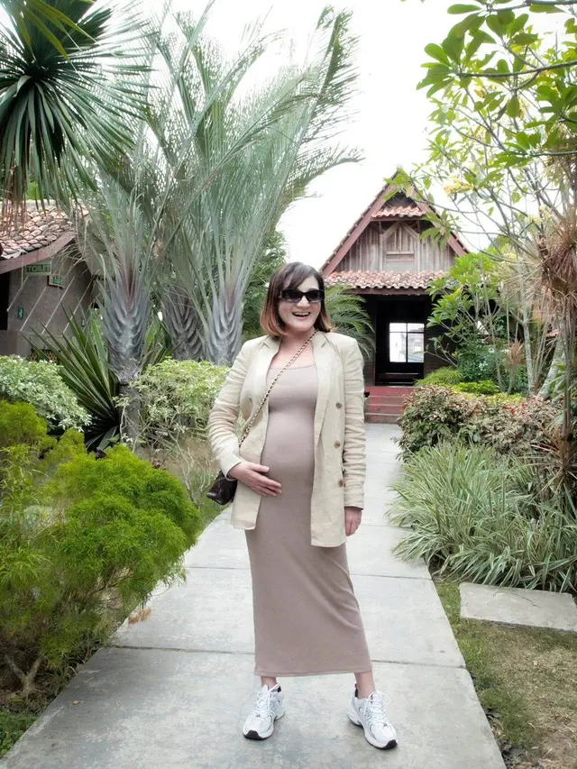 7 Potret Kiki Amalia Pamer Baby Bump, Berat Badannya Naik 20 Kg