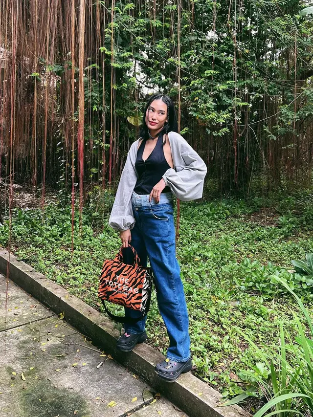 7 Inspirasi Outfit yang Tepat untuk Dipadupadankan dengan Boyfriend Jeans dari Ayla Dimitri, Tantri Namirah, hingga Alika Islamadina