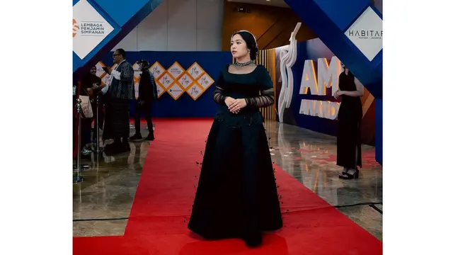 Potret Bernadya Borong Piala AMI Awards